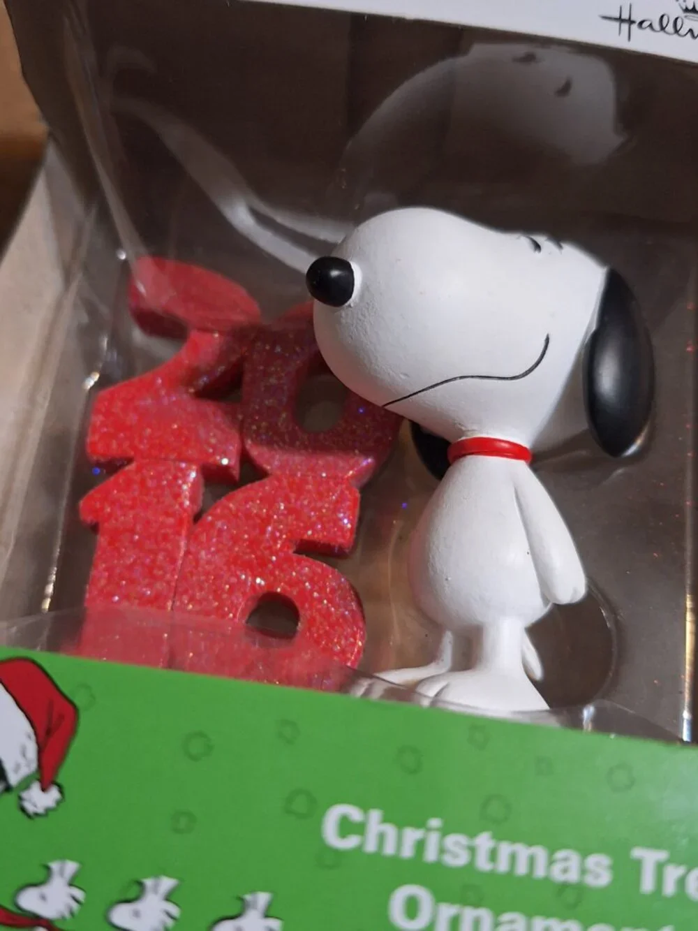 peanuts ornament - Picture 7 of 7